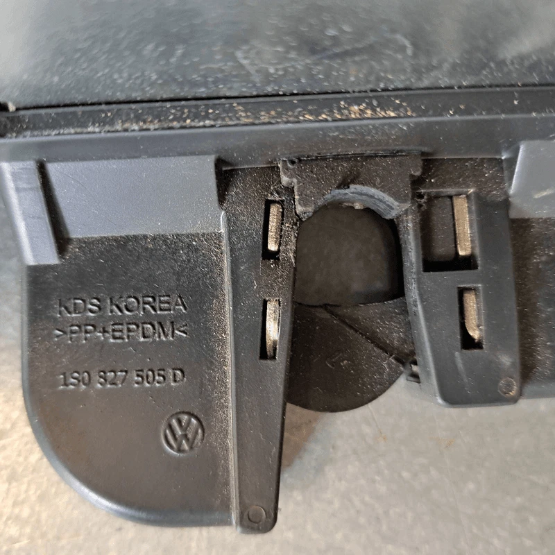 1S0827505D9B9 Cerradura de puerta trasera.  VOLKSWAGEN UP! (1S) 1.0 (44Kw) Ber - Imagen 4 de 4