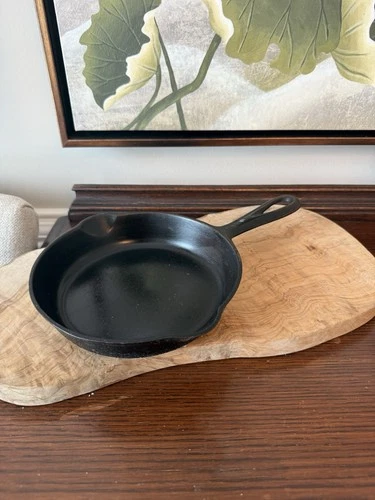 Vintage GRISWOLD Cast Iron SKILLET Frying Pan # 3 LARGE BLOCK LOGO