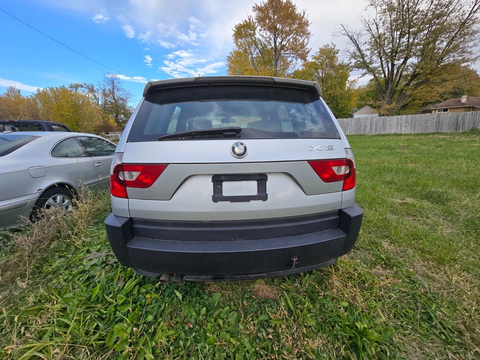 Console central BMW X3 2005 FABRICANTE DE EQUIPAMENTO ORIGINAL - Peça #51163404789, 51163404788, 51163404787 - Imagem 4 de 4