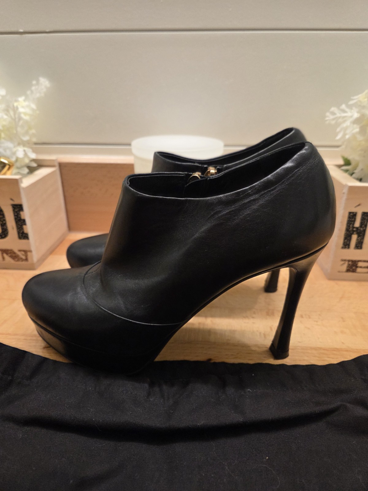 Stivaletti omaggio YSL Yves Saint Laurent in pelle nera misura: 37 5