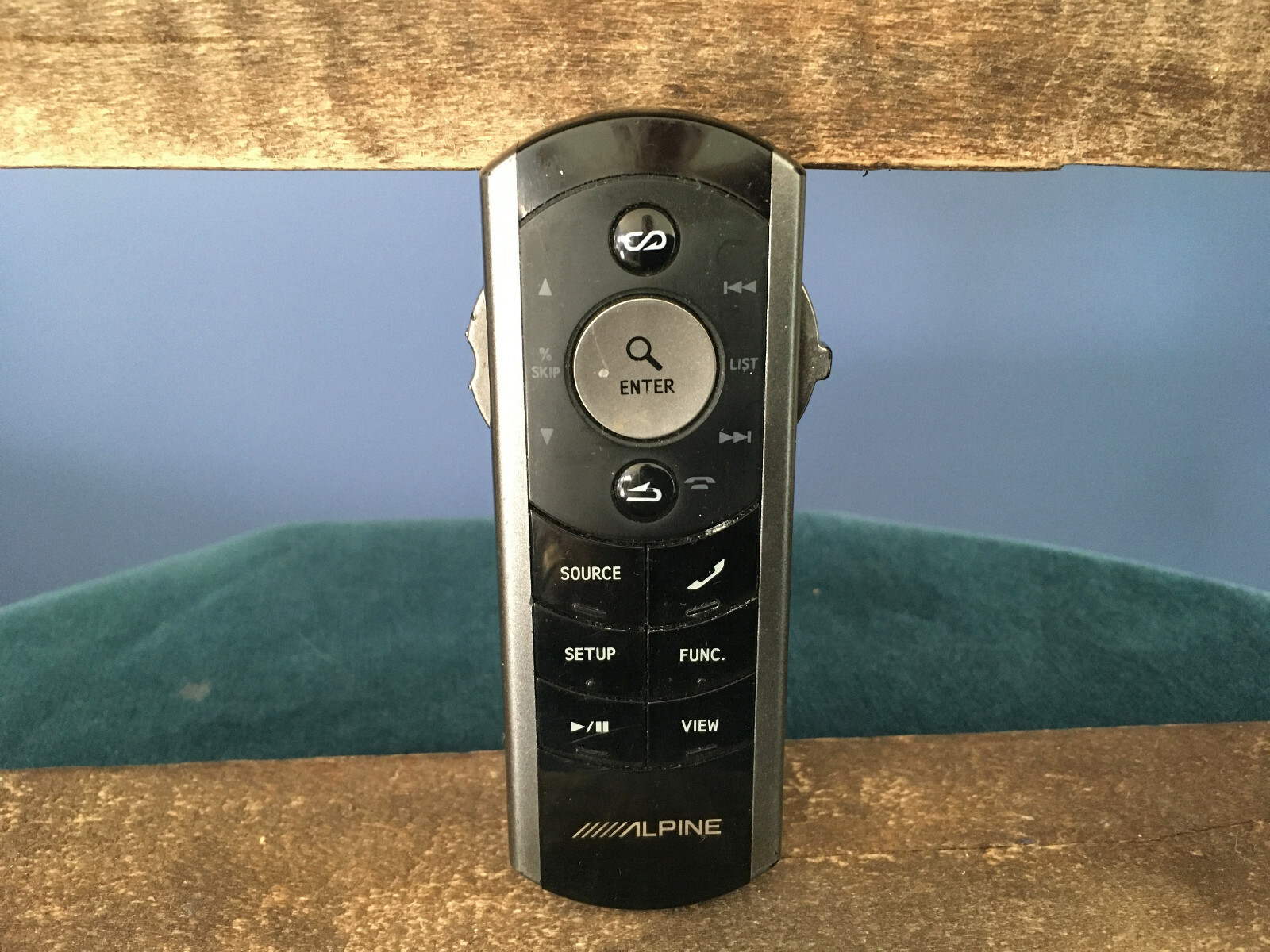 Picture 1 of 5