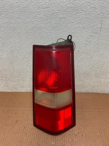 2003 2017 Chevrolet Express 1500 2500 3500 Right Passenger Tail Light M1078 DG