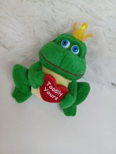 Russ Berrie Frog Plush Prince Nigel Frog Holding Heart Toadily Yours 6 Inch