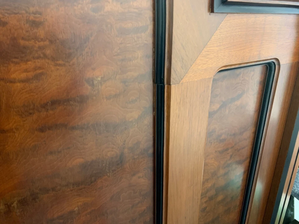 Antigua cama Queen Foto 3 de 4