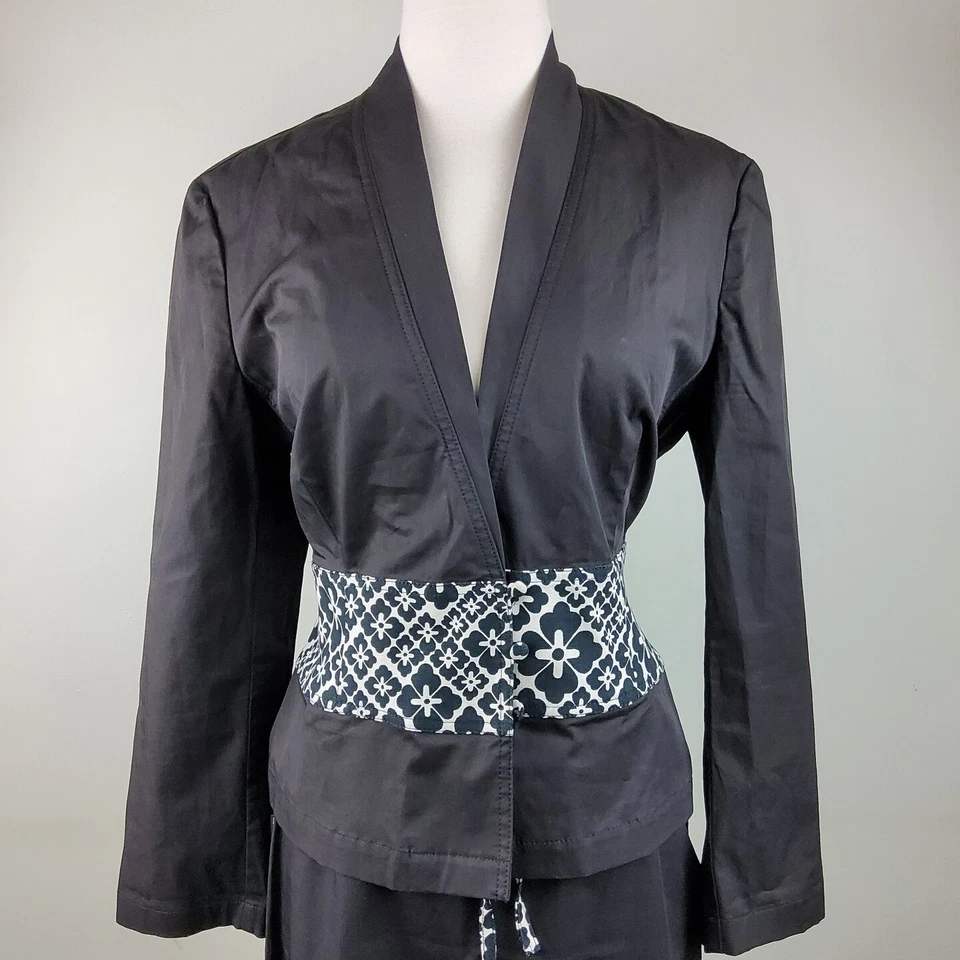 Chaqueta Blazer Moschino Mujer Tres Botones Negra Blanca Talla 12 Foto 3 de 4