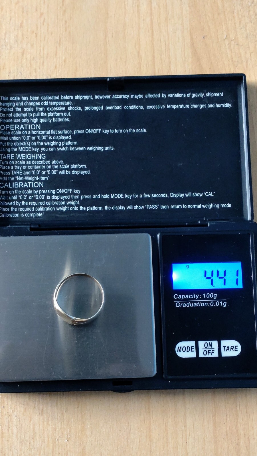 mens 9ct gold rings used size V And a half. 4.4 Gr.Hallmarked 375(Not