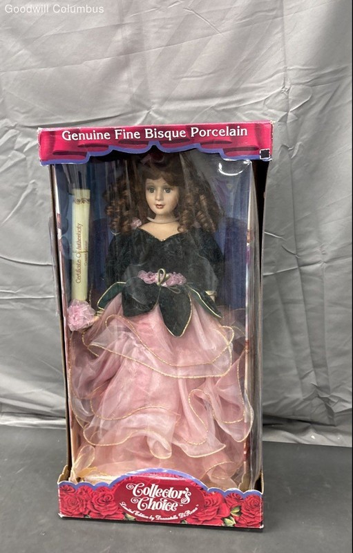 Collector's Choice Danatella De Roma 22 Inch Porcelain Doll Limited Edition NIB