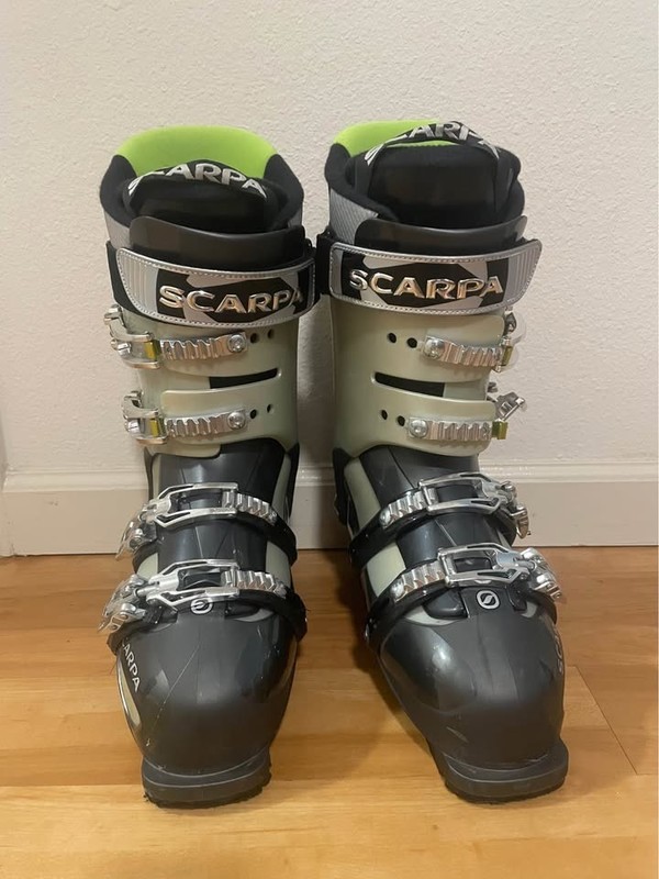 Scarpa Tempest Women's Size 11 Ski Boots Gray