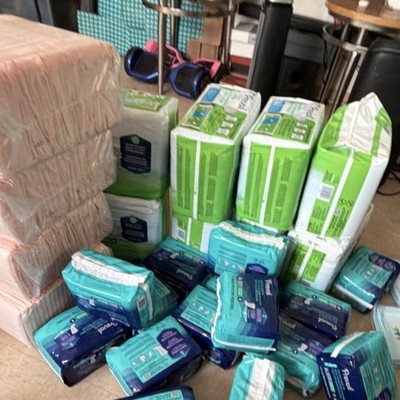 Prevail Disposable Overnight Unisex Incontinence Pads Blue Green White