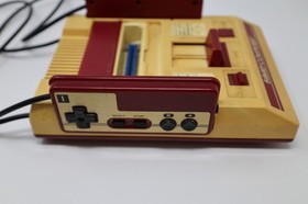 Nintendo Famicom Console System HVC-001 Japan *US Seller* *Please Read*