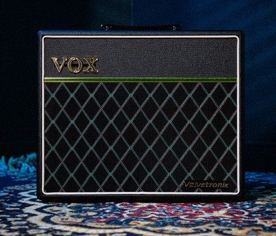 NEW! VOX Valvetronix VT40X Classic Blue 1X10 40W Combo Amp with Effects