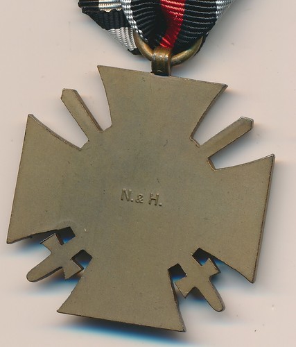 140401: Cruz de Honor para Combatientes del Frente 1914-1918, Fabricante:N.&H. , en la cinta - Imagen 4 de 4
