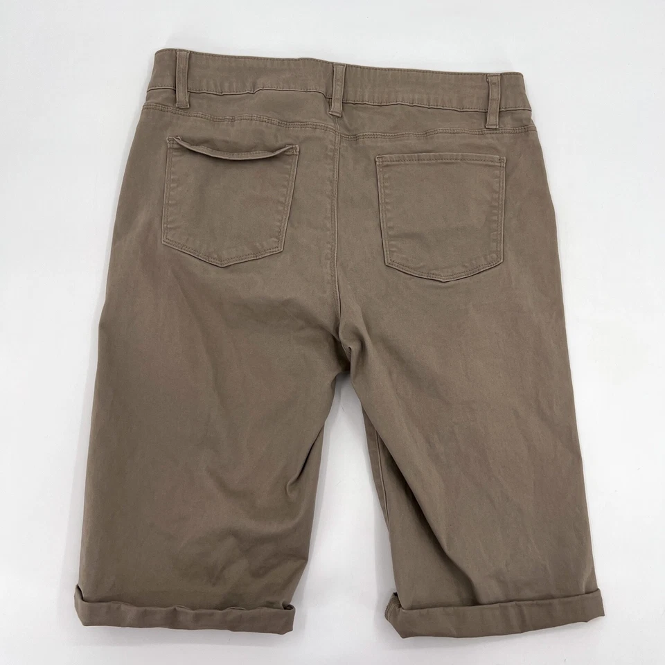 Buffalo David Button Shorts Womens 8 / 29 Beige Chino Khaki Stretch Bermuda Mid - Image 2 of 4