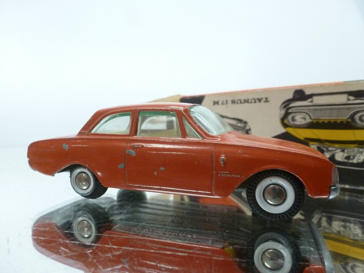 TEKNO DENMARK 826 FORD TAUNUS 17M - RARE -RED 1:43- FAIR IN BOX