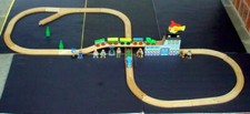 HELICOPTER HELIPAD BRIDGE TUNNEL Wooden Train Track Set Thomas Brio compatible