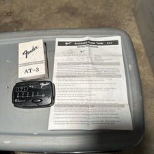 Fender AT-3 Auto Guitar  Bass Tuner  9V battery powered  R1326