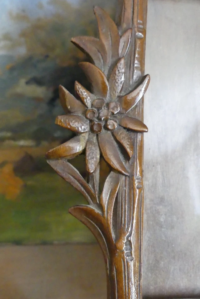 Cadre Ancien bois sculpté type forêt noire Edelweiss Brienz Suisse - Photo 3/4