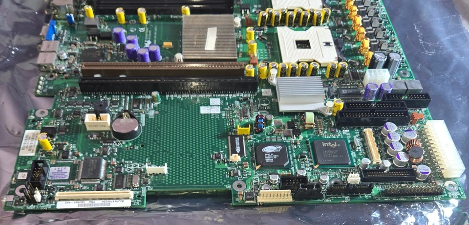 Intel SE7520JR2 Server Motherboard Socket 604 E7520 Intel Xeon 6X DIMM 2X SATA - Image 3 of 4