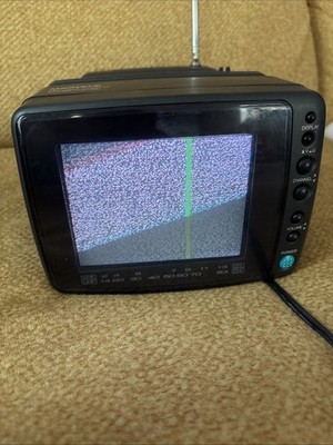 Magnavox 5 Inch Color TV Monitor RD0510 C103 Vintage AC/DC Auto Search Tuning