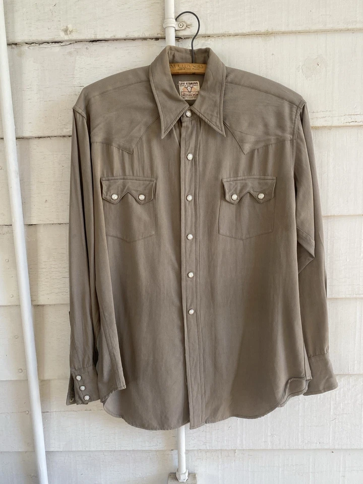 Camisa de cuerno corto Levi’s vintage años 50 gabardina diente de sierra occidental perla a presión M/L Foto 3 de 4