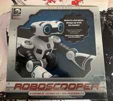 2008 NEW SEALED ROBOSCOOPER Wowwee Robotics w...