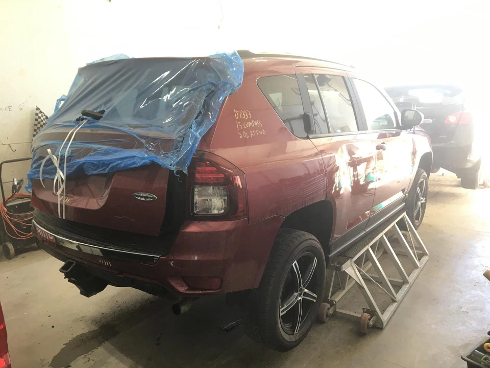 Used Driving Light fits: 2015 Jeep Compass Fog-Driving Grade A - Image 4 of 4