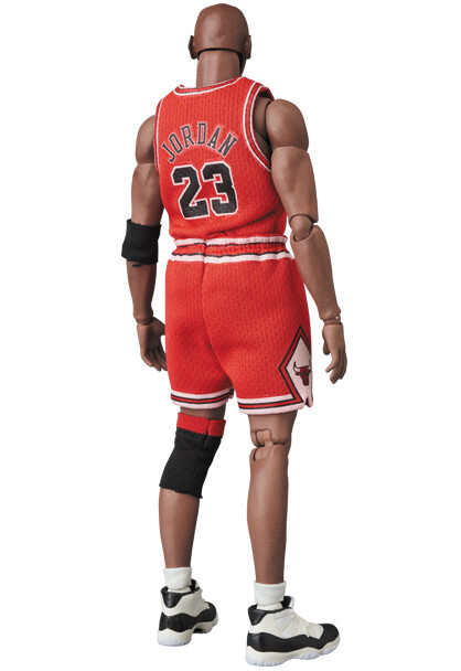 Authentic Medicom Toy Mafex No.100 Michael Jordan Chicago