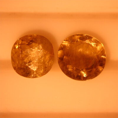 RARE !! TOURMALINE CHROME D' AFRIQUE : 5.8 mm x 4.8 mm ★★ P493.129t