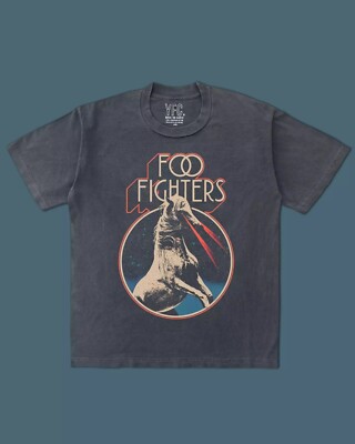 Foo Fighters Black Vintage Gildan5000 Tee Shirt, Graphic T-shirt, Size S to 5XL