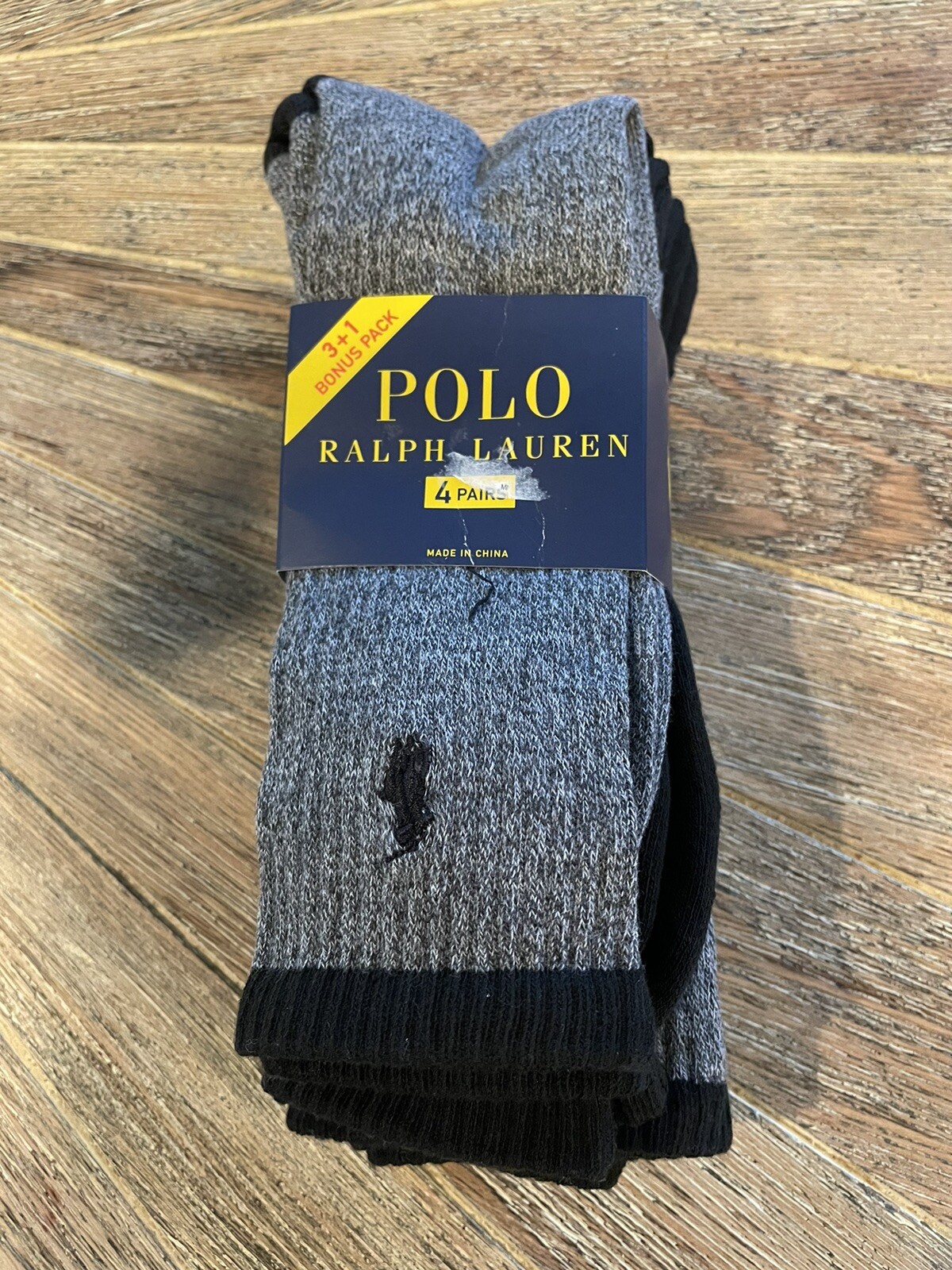 Calzini girocollo da uomo Ralph Lauren grigi e neri con piccolo logo pony. Nuovo con etichette