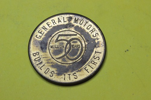 1954-TOKEN-MEDAILLE-GENERAL MOTORS BAUT SEINE ERSTEN 50 MILLIONEN AUTOS-