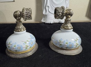 RARE Phylrich Satin Brass Toilet Paper Holder – White Floral Ceramic (No Bar)