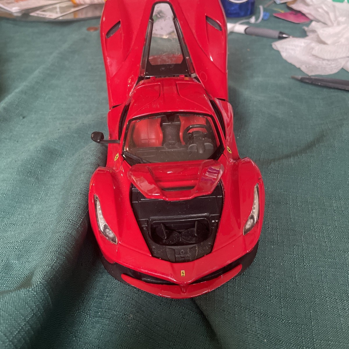 La Ferrari 1:18 Maisto Diecast Special Edition Red Model Car