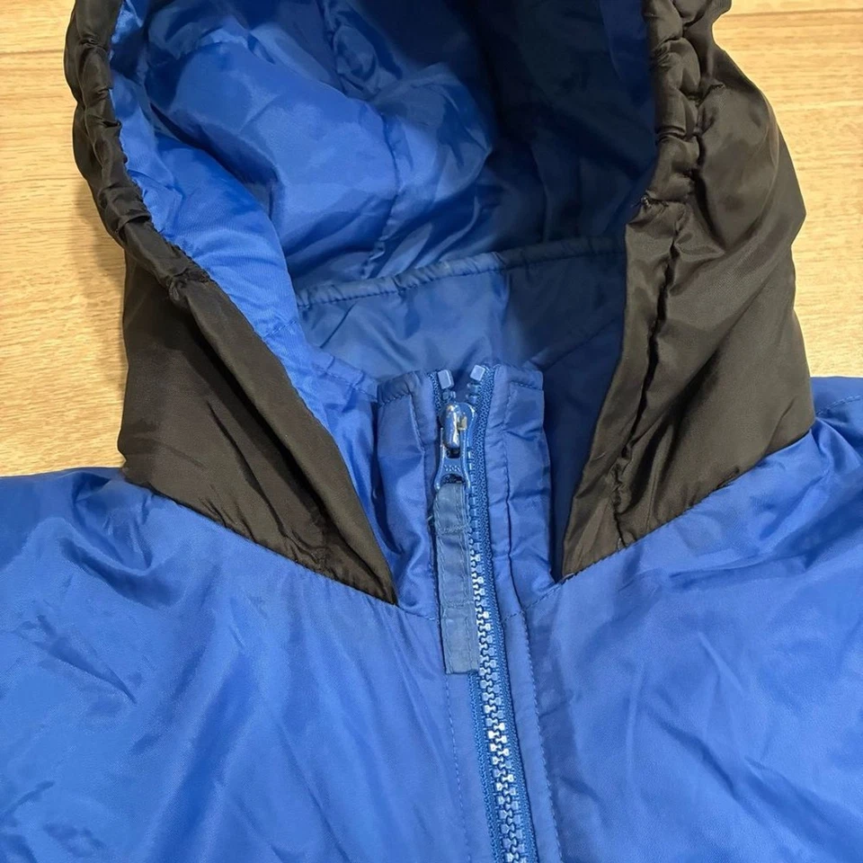 Vintage Starter Kentucky Wildcats Full Zip Hooded Nylon Jacket Kids Size L - Image 3 of 4