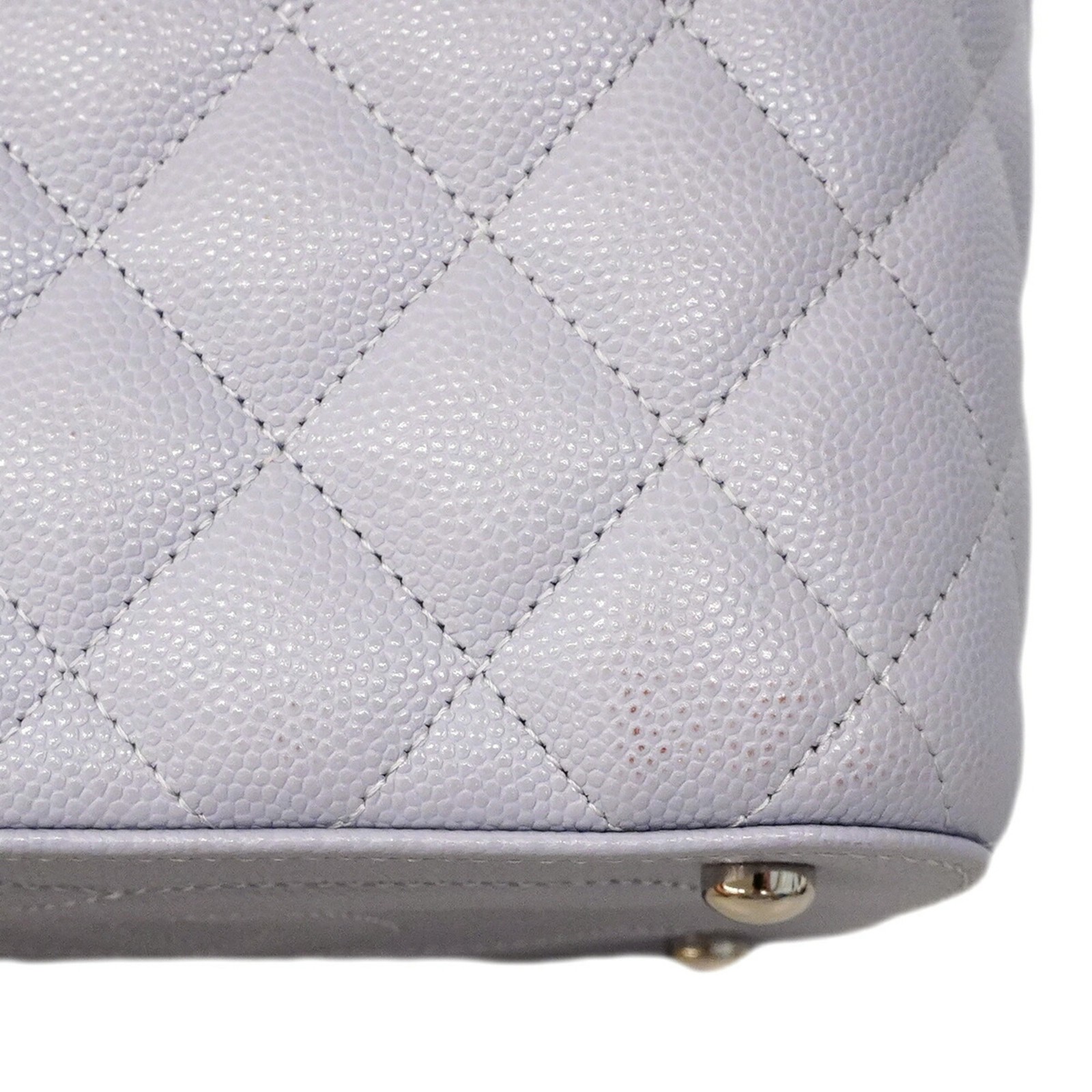 Chanel handbag/vanity bag, Matelassé chain shoulder CaviarSkinleat... GZl1jd2x image 6