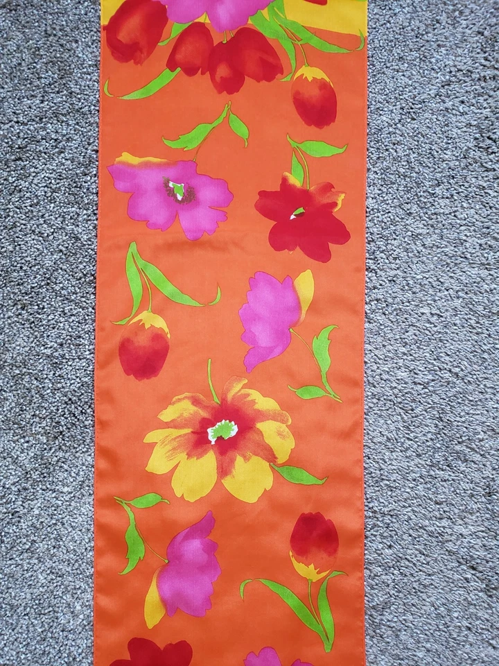 Шарф Liz Claiborne цветочный оранжевый розовый зеленый тропический 100% шелк 50 дюймов x 11 дюймов - Изображение 3 из 4