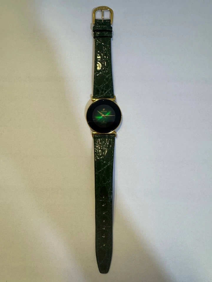 Reloj Jowissa, para mujer, hecho en Suiza cuarzo esfera verde caja dorada correa de cuero Foto 2 de 4