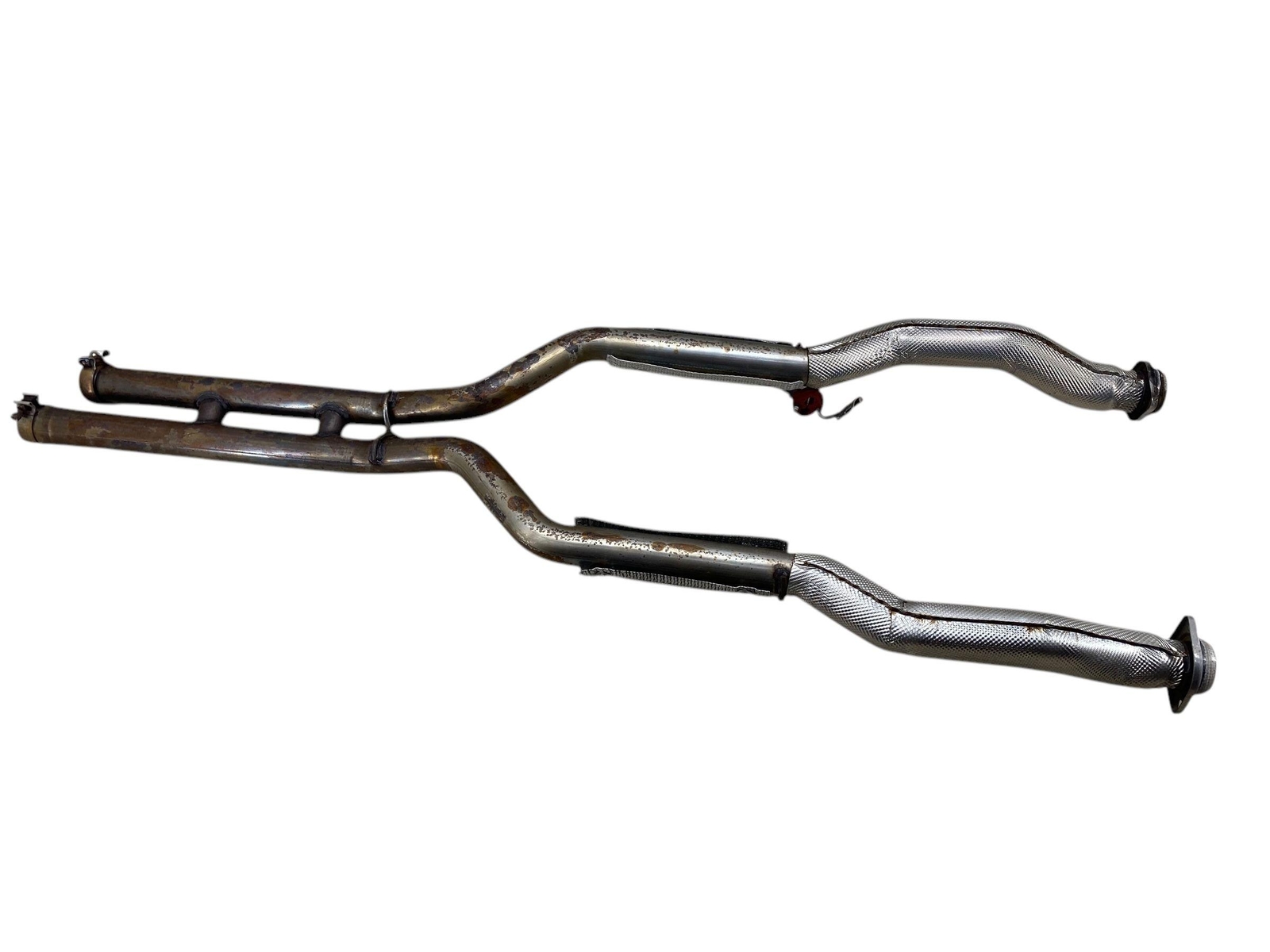 2017 2018 2019 2020 2021 2022 2023 ASTON MARTIN DB11 4.0L V8 CENTER EXHAUST PIPE