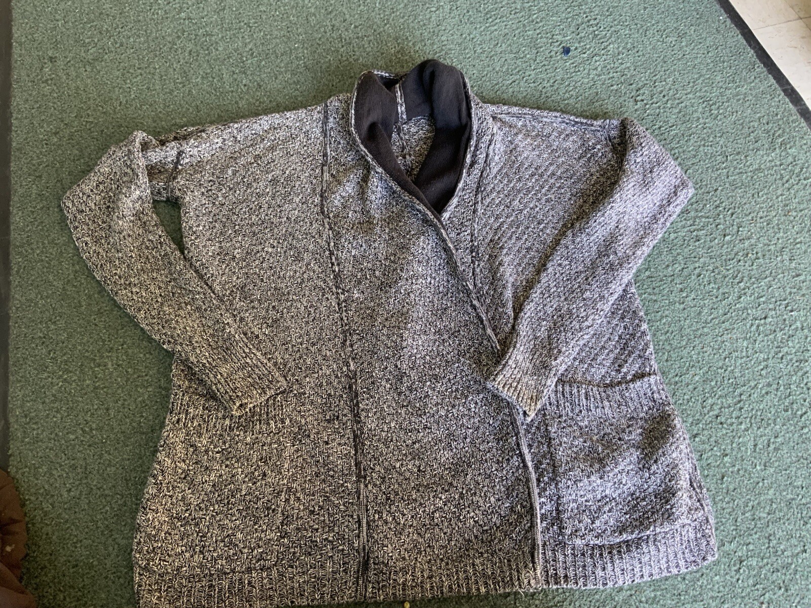 LULULEMON POST PRACTICE Black Ghost Knit Snap But… - image 1