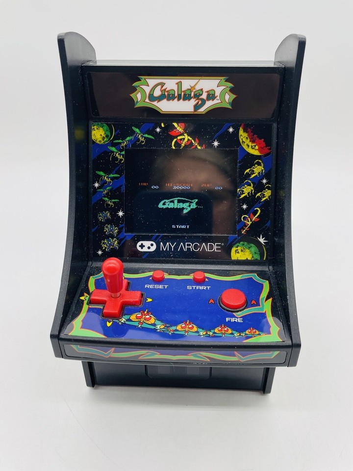 A fully functional, tested mini Galaga arcade cabinet — a dead-accurate nostalgia bomb for anyone who pumped quarters into this classic in the '80s.
