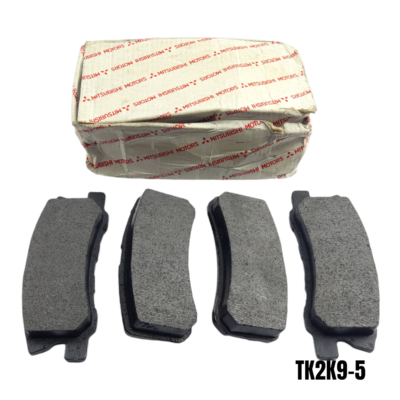 Mitsubishi V73 V75 GRANDIS MVP Brake Pad Set Disc Brake NOS