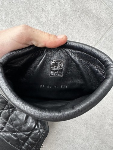 BOTAS ACOLCHADAS VINTAGE CD CRISTIAN DIOR CUERO SUAVE NEGRAS PARA MUJER talla 37.5 - Imagen 11 de 24