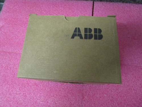 Box of 50 Sta-Kon ABB M973 Terminal, Bolt 3/8", 4/0AN-250kcmil Copper Tin Plate - Picture 3 of 7