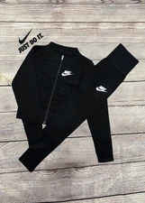 NIKE 2 Piece Seamless Suit Female (Stretchable) (MEDIUM)