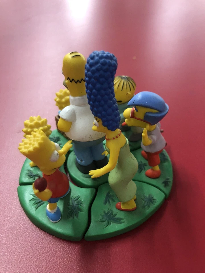 MINIFIGURA COMPLETA DE LOS SIMPSON NUEVA CONSTRUIBLE ESCALA 1:32 DIORAMA EDIFICABLE Foto 3 de 4