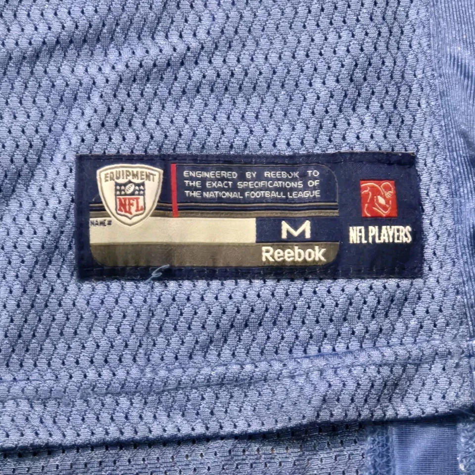 Camiseta deportiva de los Tennessee Titans Chris Johnson #28 On Field Reebok juvenil mediana Foto 3 de 4