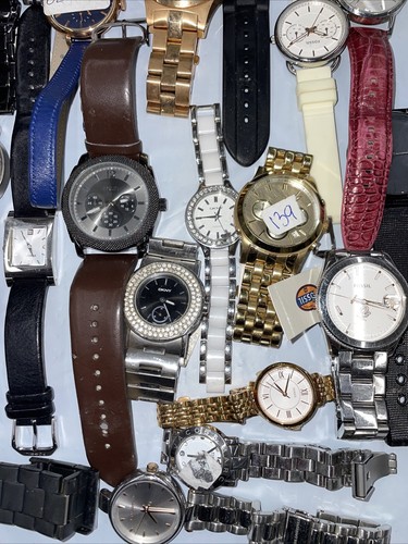 Wholesale watch lot of Fossil, Marc Jacobs, Dkny, Guess, Relic Qty 50 Pc LAN58 - Picture 10 of 14