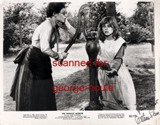 ARTHUR PENN - PHOTOGRAPH - SIGNED - MIRACLE WORKER - ANNE BANCROFT - PATTY DUKE