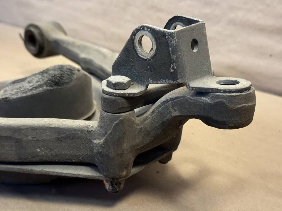 Suspensión delantera inferior derecha Wishbone C41314 OEM Jaguar XJS XJ12 XJ6 original Foto 4 de 4