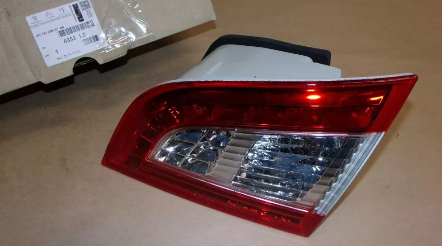 Feu arriere droite Peugeot 508 SW I optique premium constructeur 6351.LZ